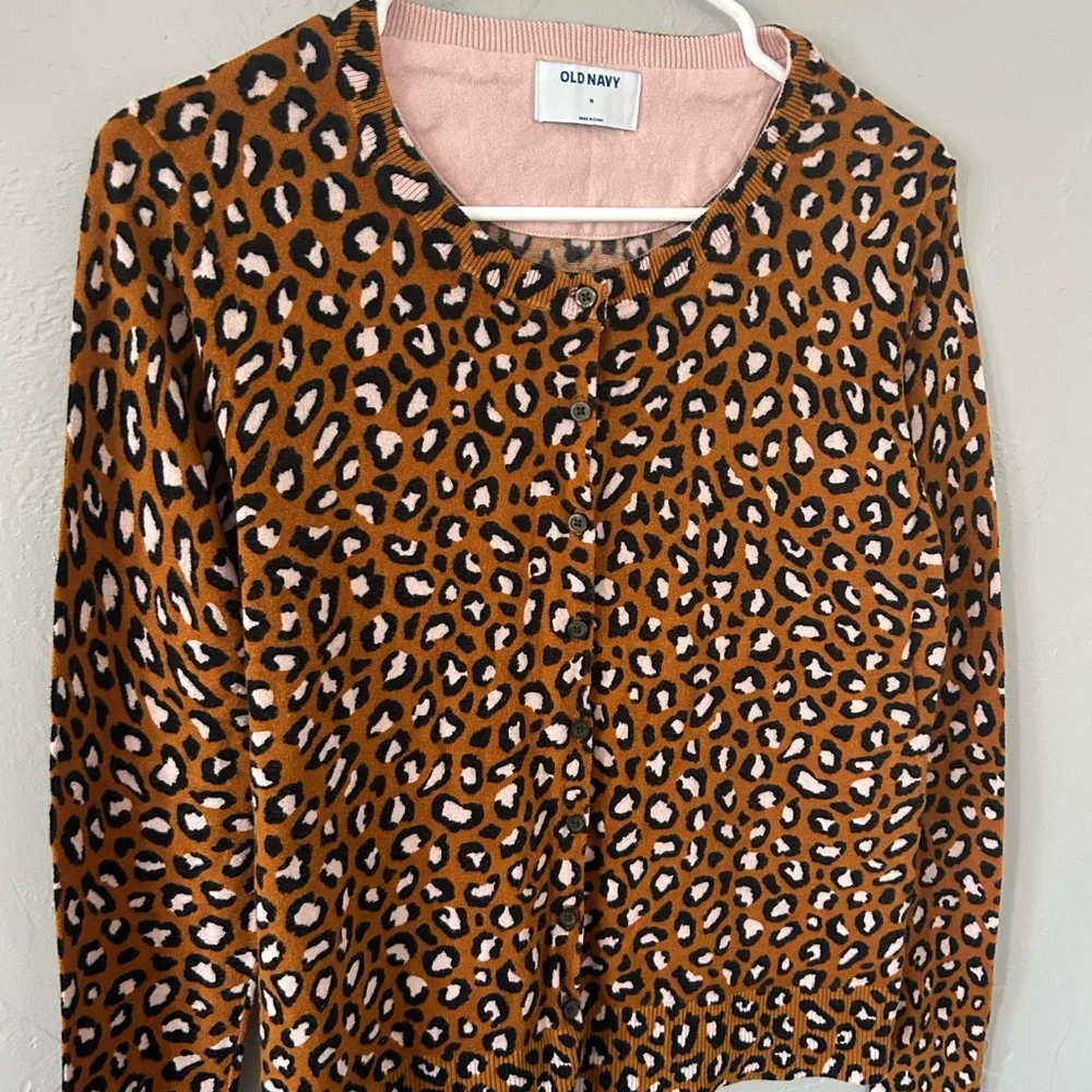 Old‎ Navy Printed Crewneck Cardigan Size Medium